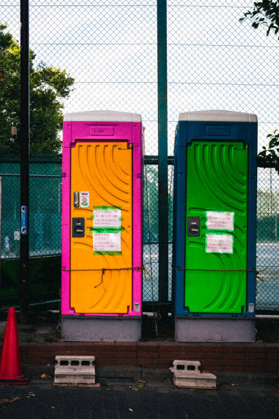 Best Porta potty delivery and setup  in Pleasanton, TX